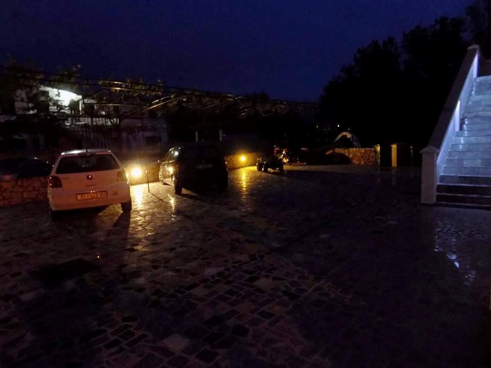 Apartment Lopar 15 Buitenkant foto